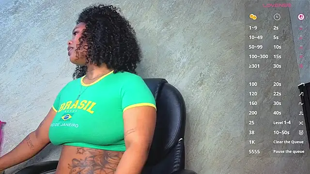 tanisha  lux online show from 07/17/26, 03:24