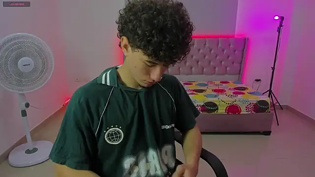 Snapshot of jean_burns chatting on 02/26/26, 07:57 jean burns online show from 02/26/26, 07:57