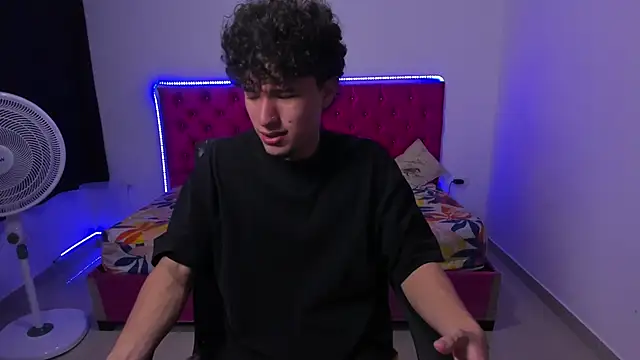 Snapshot of jean_burns chatting on 03/01/26, 07:49 jean burns online show from 03/01/26, 07:49