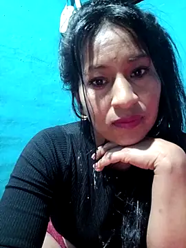 Snapshot of Saraa_xx chatting on 04/12/26, 04:50 Saraa xx online show from 04/12/26, 04:50