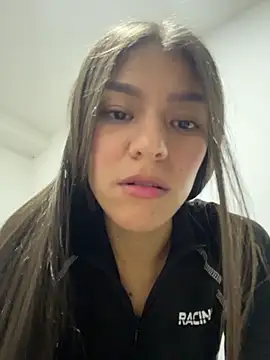 TaylorrHill online show from 04/05/26, 07:33