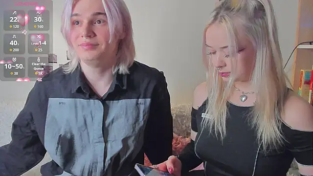 Snapshot of SweetheartsFriends chatting on 04/24/26, 09:50 SweetheartsFriends online show from 04/24/26, 09:50