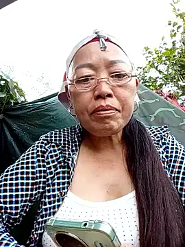 Agnes-baby online show from 05/15/26, 10:55