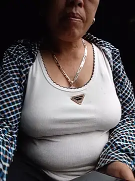 Snapshot of Agnes-baby chatting on 06/26/26, 11:31 Agnes-baby online show from 06/26/26, 11:31