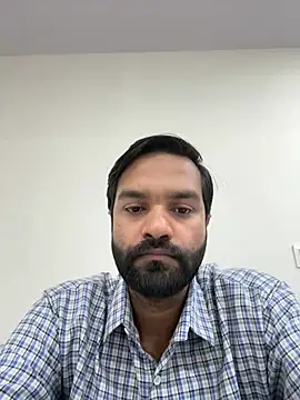 Snapshot of Rahil_94 chatting on 04/11/26, 01:48 Rahil 94 online show from 04/11/26, 01:48