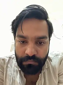 Snapshot of Rahil_94 chatting on 04/19/26, 01:43 Rahil 94 online show from 04/19/26, 01:43