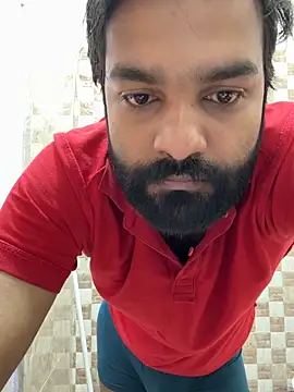 Snapshot of Rahil_94 chatting on 04/25/26, 01:52 Rahil 94 online show from 04/25/26, 01:52