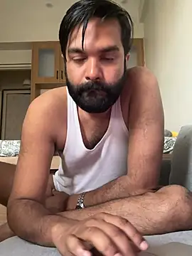Snapshot of Rahil_94 chatting on 05/21/26, 12:23 Rahil 94 online show from 05/21/26, 12:23