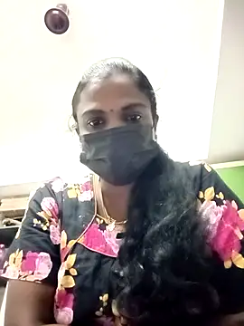 Snapshot of Tamil_Maha69 chatting on 02/05/26, 05:28 Tamil Maha69 online show from 02/05/26, 05:28