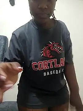 Snapshot of Bootyful_me chatting on 04/23/26, 07:41 Bootyful me online show from 04/23/26, 07:41