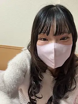 Snapshot of ri_wan chatting on 01/19/26, 02:43 ri wan online show from 01/19/26, 02:43