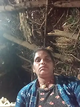 Manvi hote online show from 01/18/26, 04:11