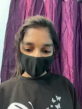 HotxAnamika online show from 02/07/26, 09:57