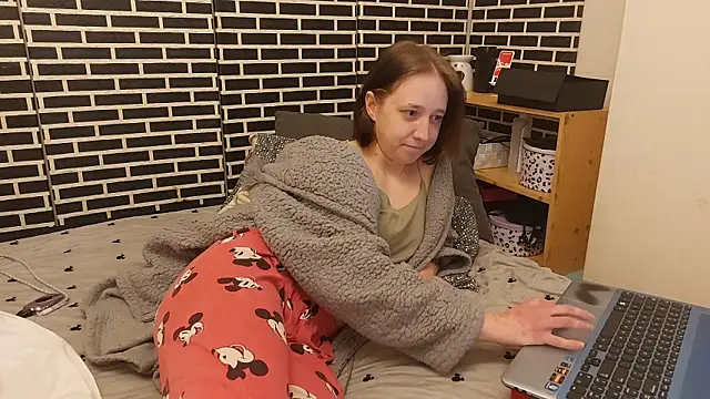 Spatgirl online show from 02/14/26, 09:22