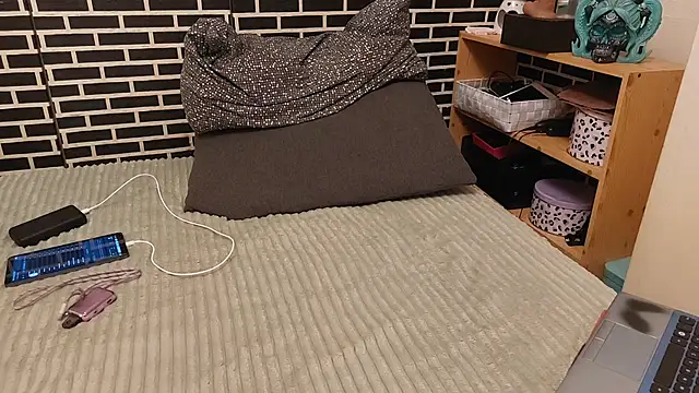 Spatgirl online show from 03/08/26, 02:04