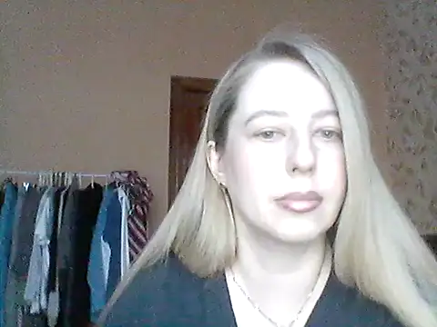 Miralisse online show from 02/21/26, 02:51