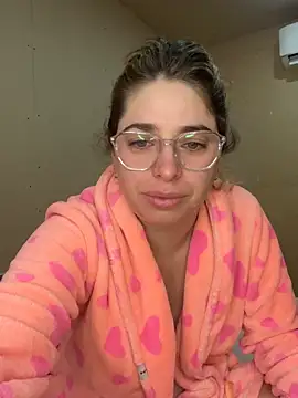 Snapshot of soyanahii chatting on 05/15/26, 11:06 soyanahii online show from 05/15/26, 11:06