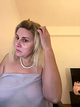 Amelia9798 online show from 01/08/26, 06:59