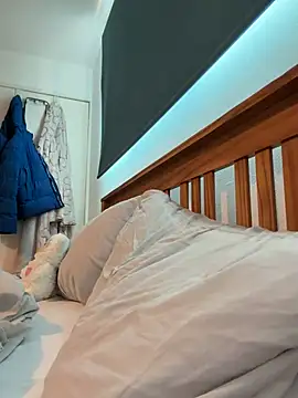 Snapshot of DarkdesireXoX chatting on 03/14/26, 04:12 DarkdesireXoX online show from 03/14/26, 04:12