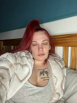 Snapshot of DarkdesireXoX chatting on 04/22/26, 10:11 DarkdesireXoX online show from 04/22/26, 10:11