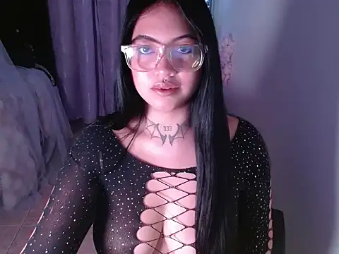 bigsara33 online show from 01/05/26, 11:19