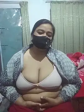 momo loves online show from 02/10/26, 02:10