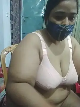 momo loves online show from 04/16/26, 09:39