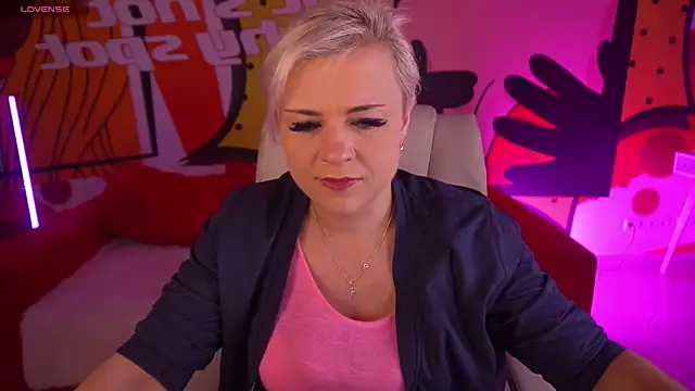 Snapshot of CrystalVibe chatting on 03/14/26, 06:41 CrystalVibe online show from 03/14/26, 06:41