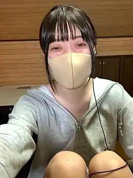 Snapshot of minami_room chatting on 04/09/26, 01:27 minami room online show from 04/09/26, 01:27