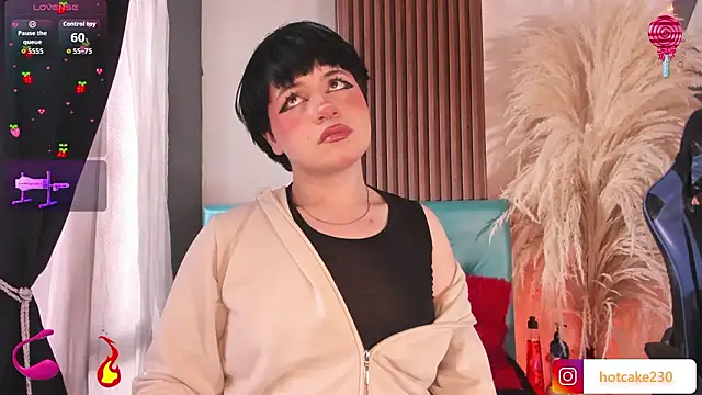 Snapshot of Hiddenhotcake chatting on 02/16/26, 06:48 Hiddenhotcake online show from 02/16/26, 06:48