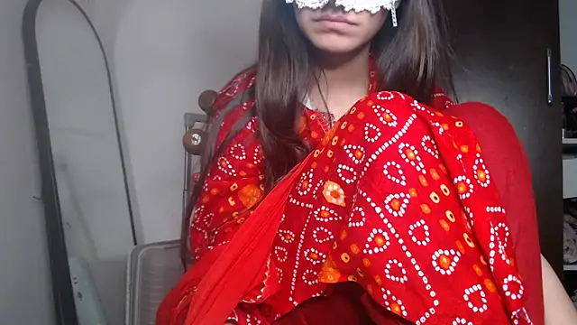 Snapshot of Hottie_heer chatting on 03/06/26, 05:31 Hottie heer online show from 03/06/26, 05:31