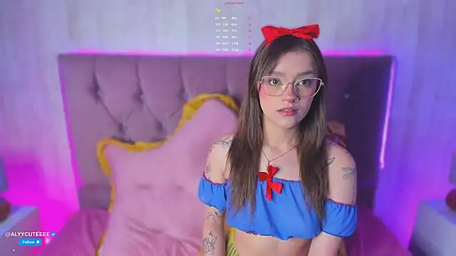 alyy cut3 online show from 02/25/26, 08:07