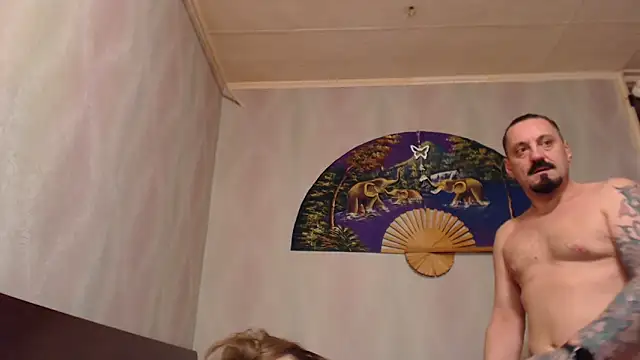 Snapshot of fuck_friendsxxx chatting on 03/11/26, 04:18 fuck friendsxxx online show from 03/11/26, 04:18