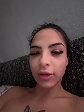 Evelin199 online show from 05/13/26, 06:44