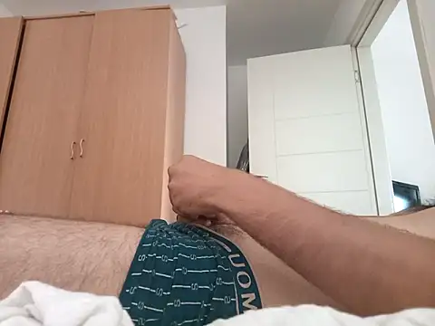 Snapshot of MacaAcab1312 chatting on 09/11/25, 01:22 MacaAcab1312 online show from 09/11/25, 01:22