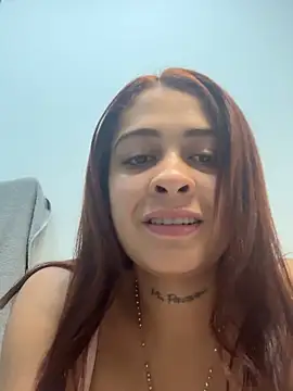 Snapshot of SalomeeHott_ chatting on 05/03/26, 01:17 SalomeeHott online show from 05/03/26, 01:17