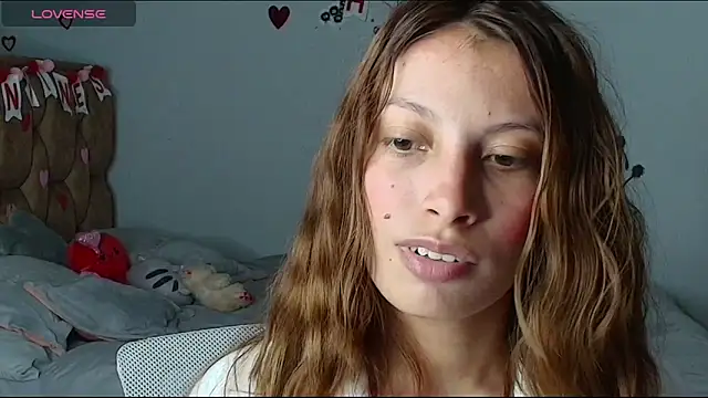 Snapshot of Sweet_moon_v_ chatting on 02/28/26, 11:06 Sweet moon v online show from 02/28/26, 11:06