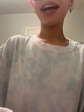 Snapshot of jojosbizarrelyf chatting on 04/16/26, 01:17 jojosbizarrelyf online show from 04/16/26, 01:17