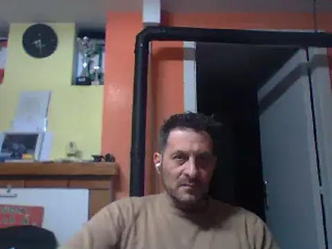 Snapshot of colosone chatting on 03/18/25, 07:31 colosone online show from 03/18/25, 07:31