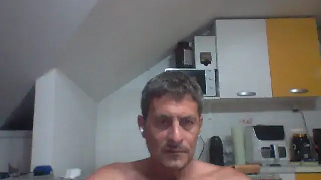 Snapshot of colosone chatting on 06/17/26, 09:16 colosone online show from 06/17/26, 09:16