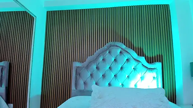 Violett hott  online show from 01/16/26, 01:26