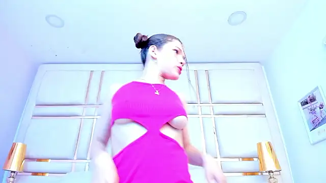 Snapshot of VictoriaGarret chatting on 03/12/26, 01:17 VictoriaGarret online show from 03/12/26, 01:17