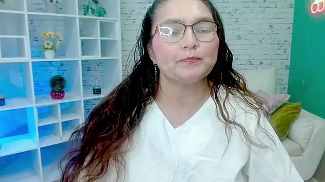 elena milf1 online show from 01/08/26, 06:10