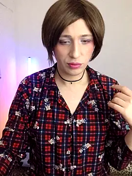 HoneyValentine online show from 02/02/26, 08:40