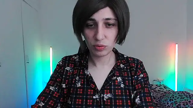 Snapshot of HoneyValentine chatting on 03/18/26, 07:39 HoneyValentine online show from 03/18/26, 07:39