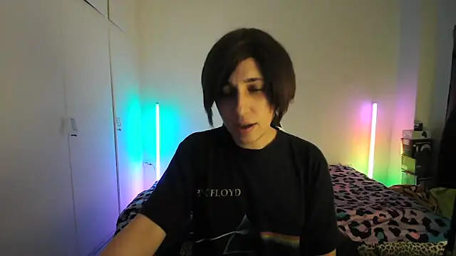 Snapshot of HoneyValentine chatting on 05/07/26, 07:52 HoneyValentine online show from 05/07/26, 07:52