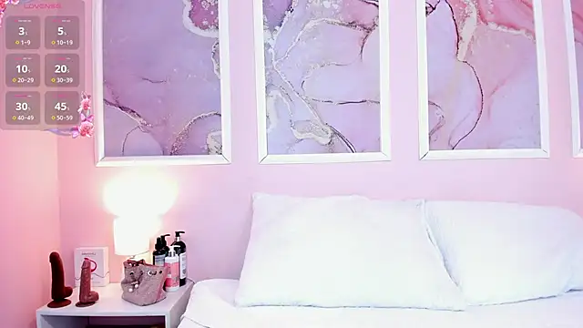Snapshot of Katteyes__ chatting on 02/23/26, 12:46 Katteyes online show from 02/23/26, 12:46