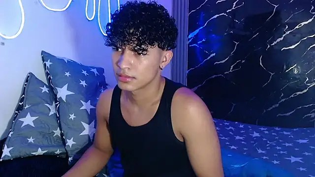 jamescurly00 online show from 03/12/26, 05:35