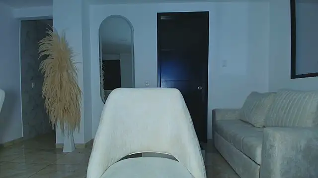 Meghanparker01 online show from 02/08/26, 02:04