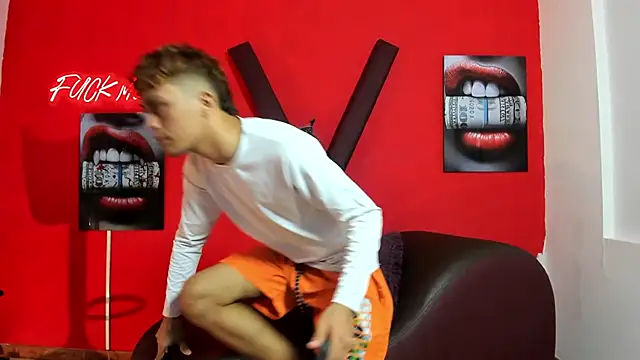 AVENGER BOYS2026 online show from 03/25/26, 07:09